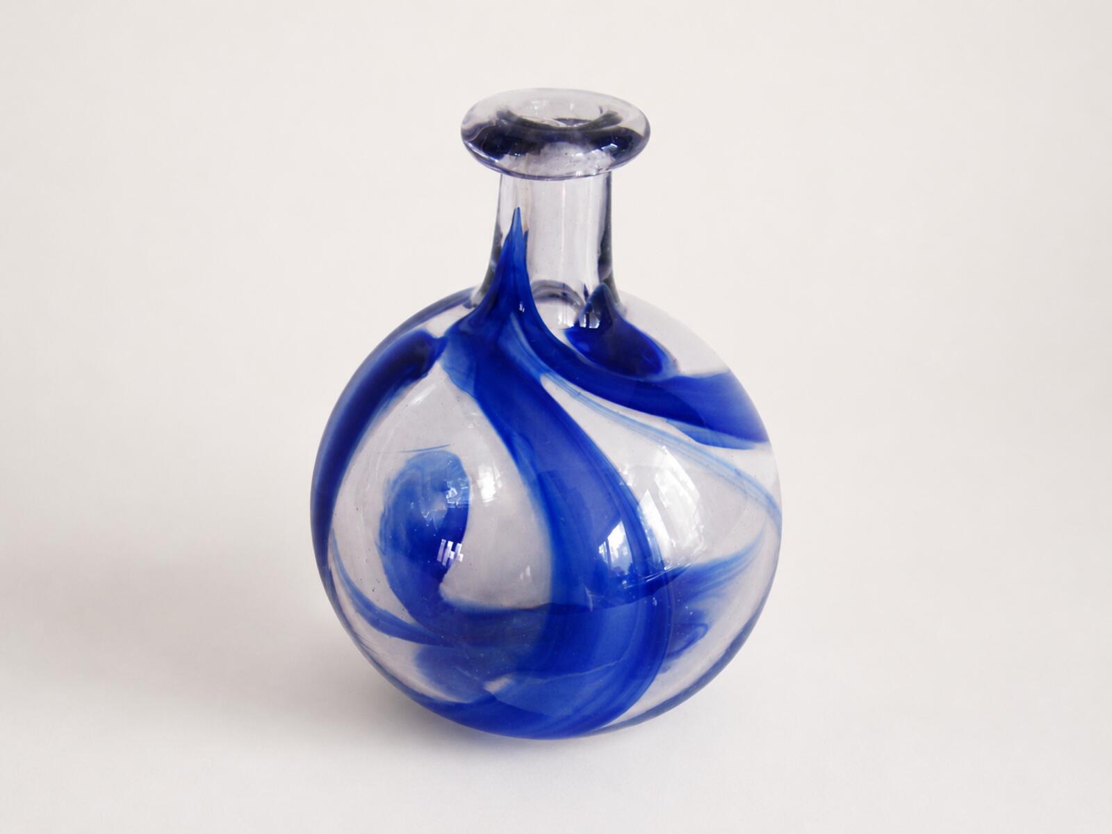 Harkness Glass Blue Swirl Art Glass Vase Hand Blown Signed 5"