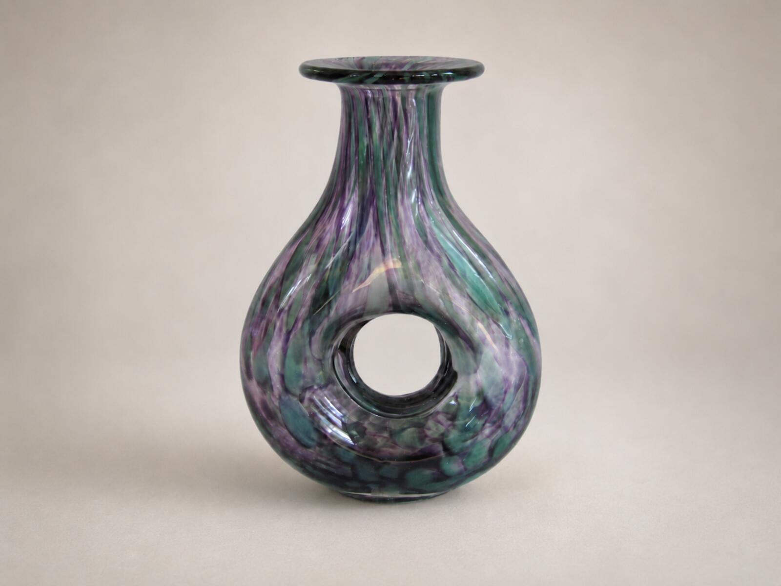 Mayflower American Pride Art Glass Vase Purple Green Hand Made 8"-Vintage