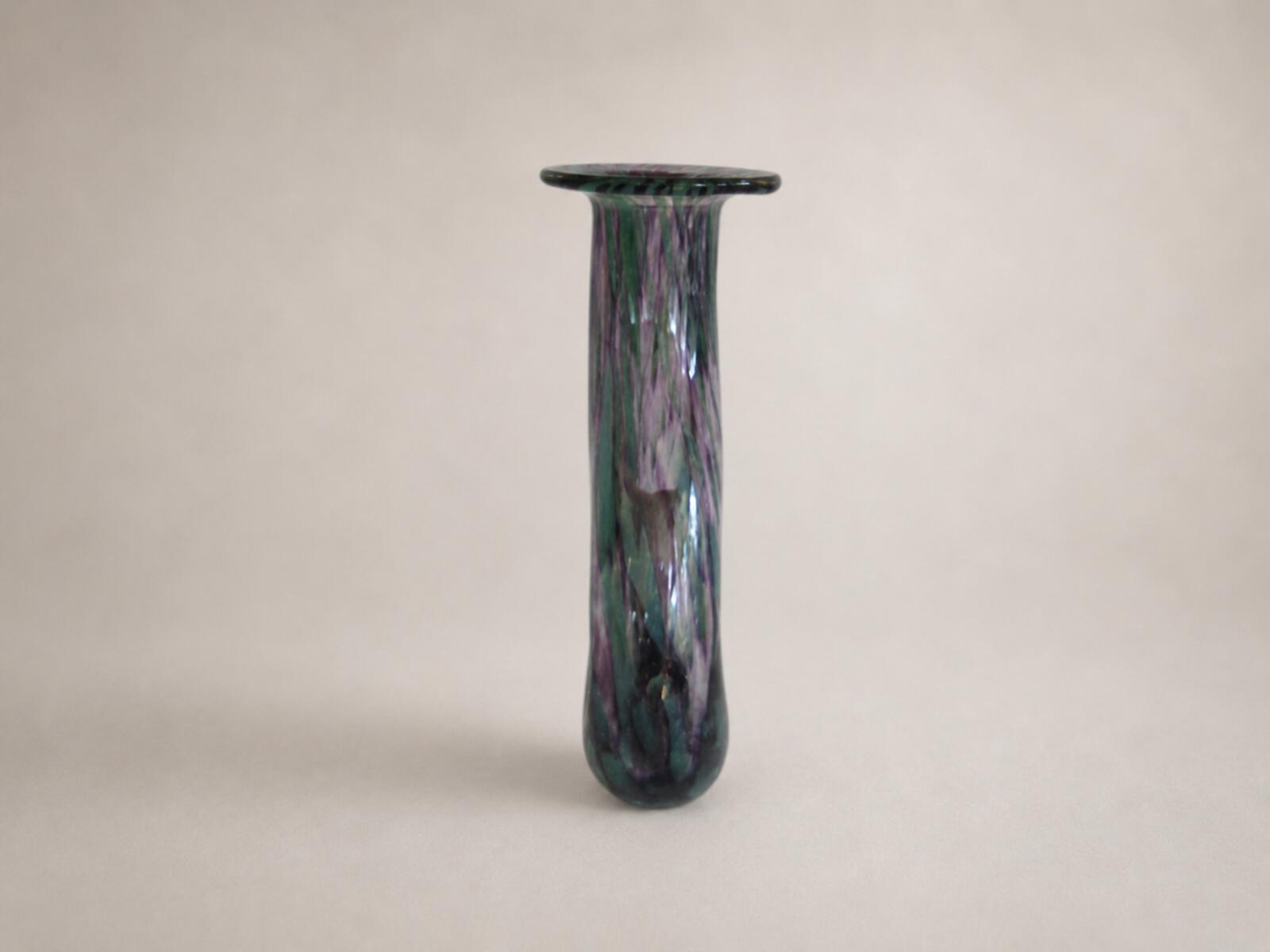 Mayflower American Pride Art Glass Vase Purple Green Hand Made 8"-Vintage