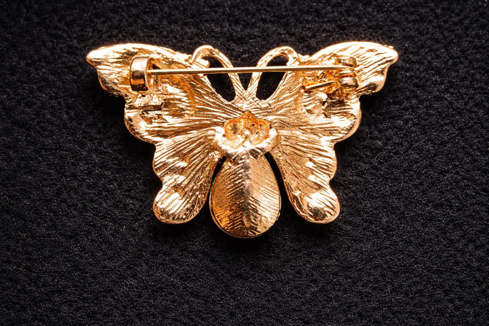 Vintage Butterfly Brooch Rhinestone Enamel Green Gold Tone Pin