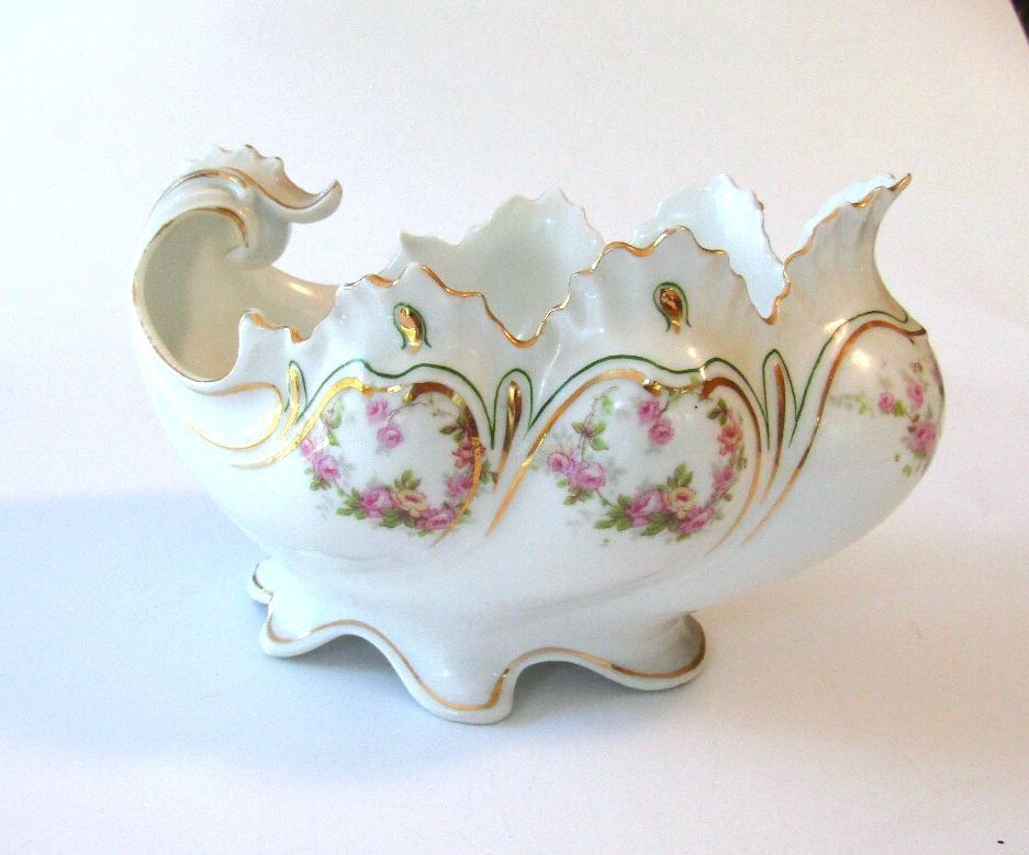 Antique M.Z. Austria Porcelain Clam Shell Rose Bonbon Sugar Bowl 1891-1917