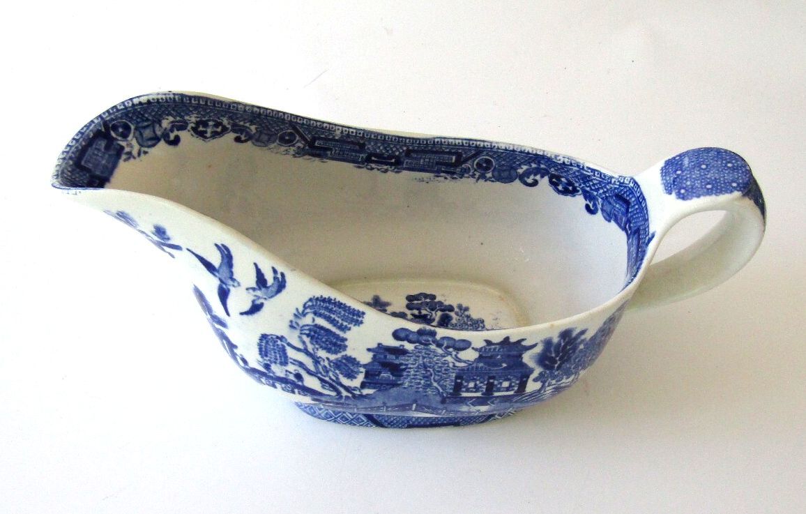 Antique Ridgway Blue Willow Gravy Boat 1832 Bow & Quiver Stamp England