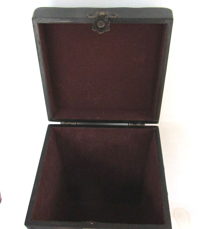 Vintage Chinoiserie Wood Decanter Chest Velvet Lined Tabletop Barware Caddy