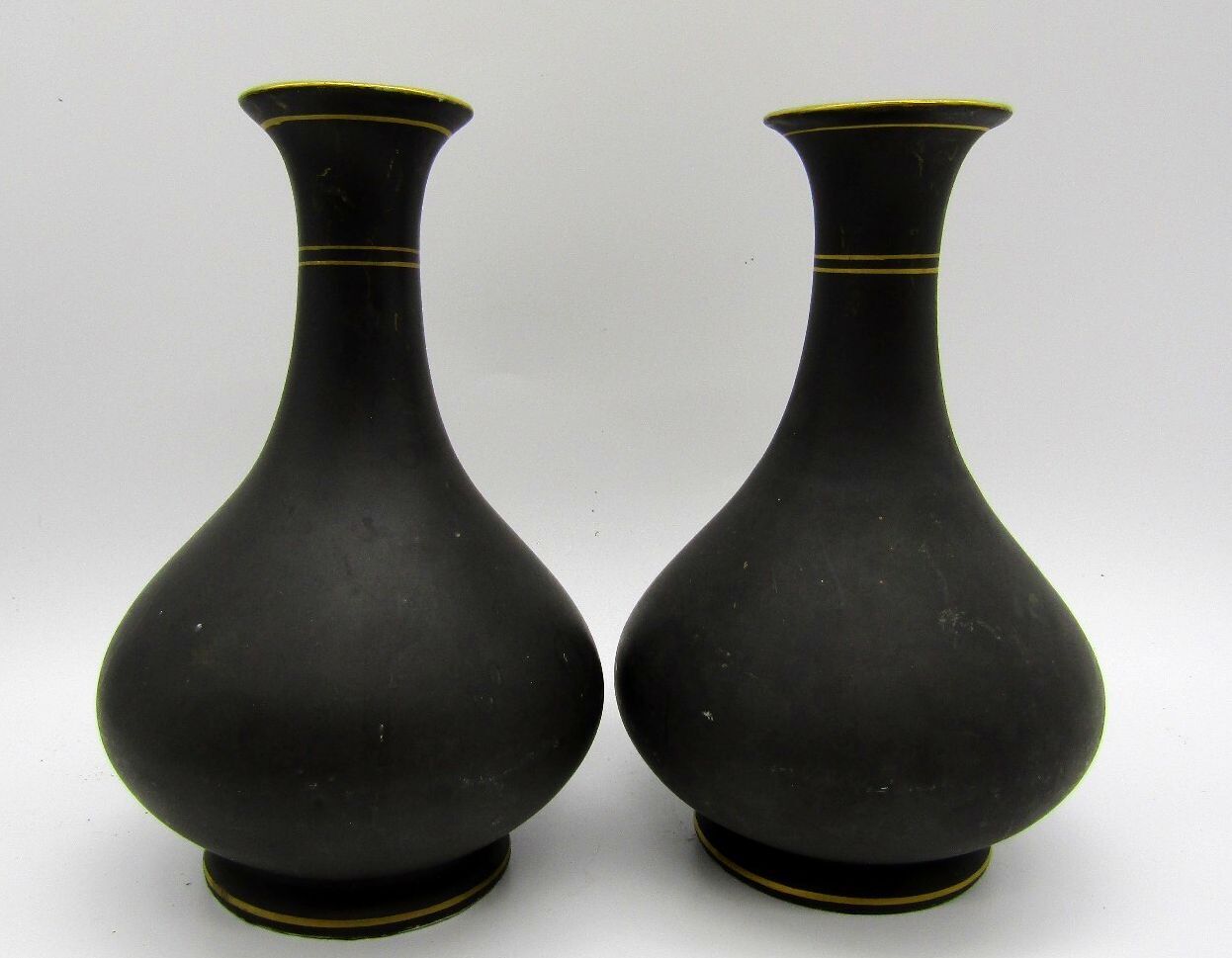 Antique Pair French Old Paris Porcelain Cherub Putti Vases Matte Black 5.5"