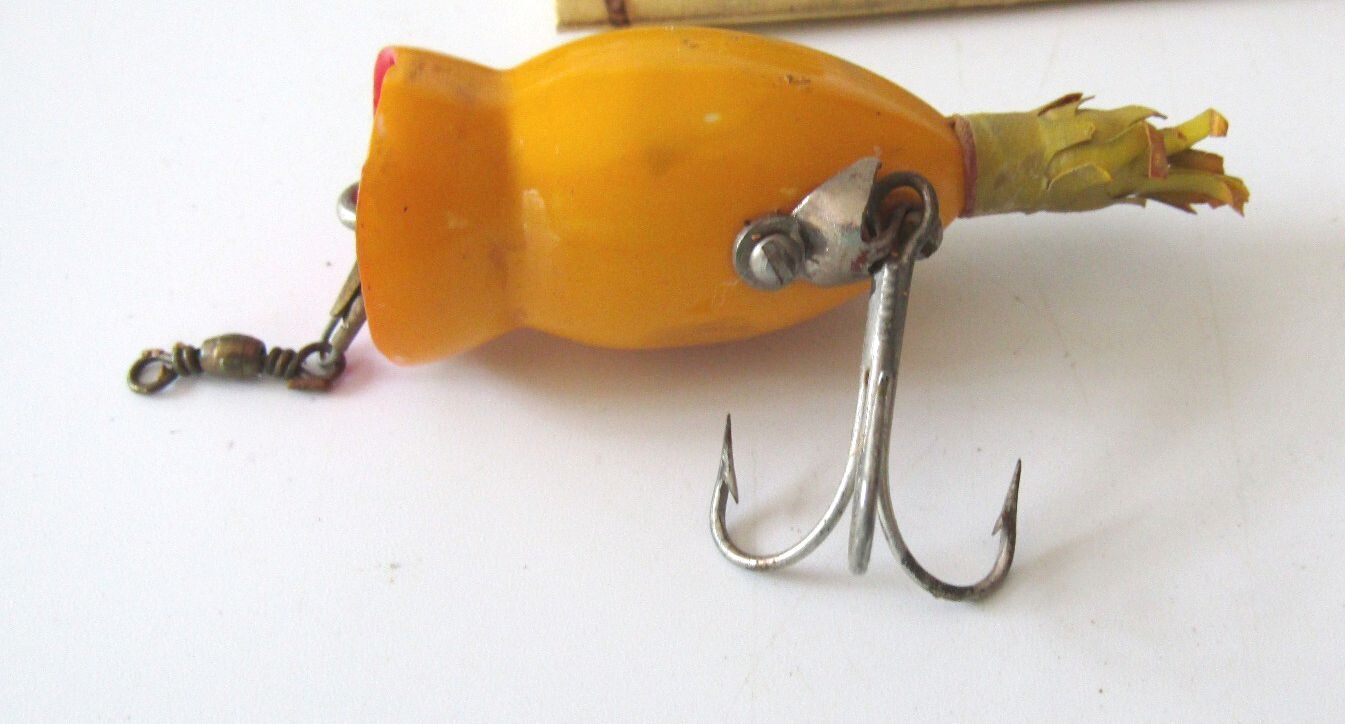 Vintage Fred Arbogast Spinning Hula Popper Lure w/ Original Box & Papers Yellow