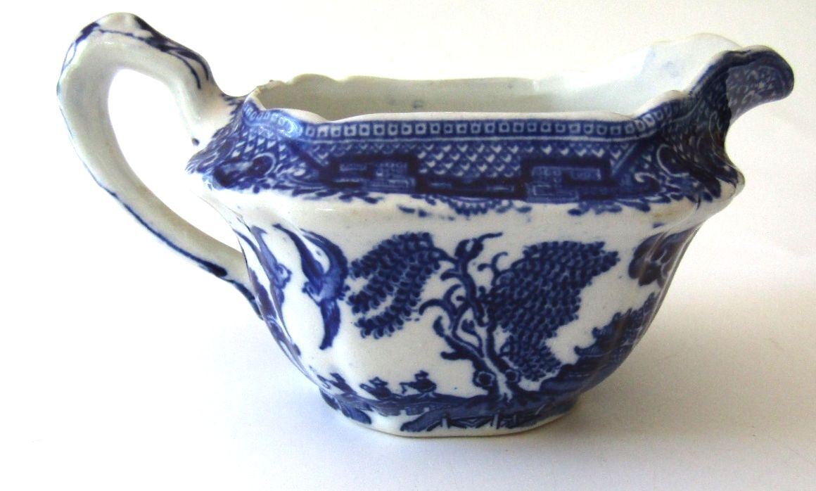 Antique Dudson Wilcox Till Blue Willow Scalloped Creamer Ironstone